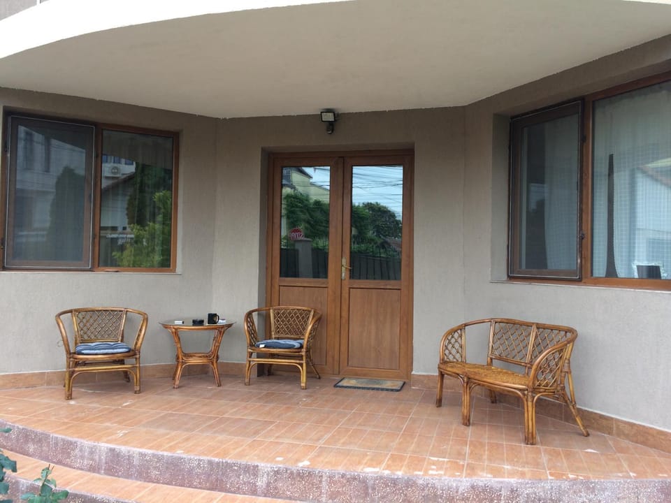 Studio Julius Constanta Bed and Breakfast in Constanta