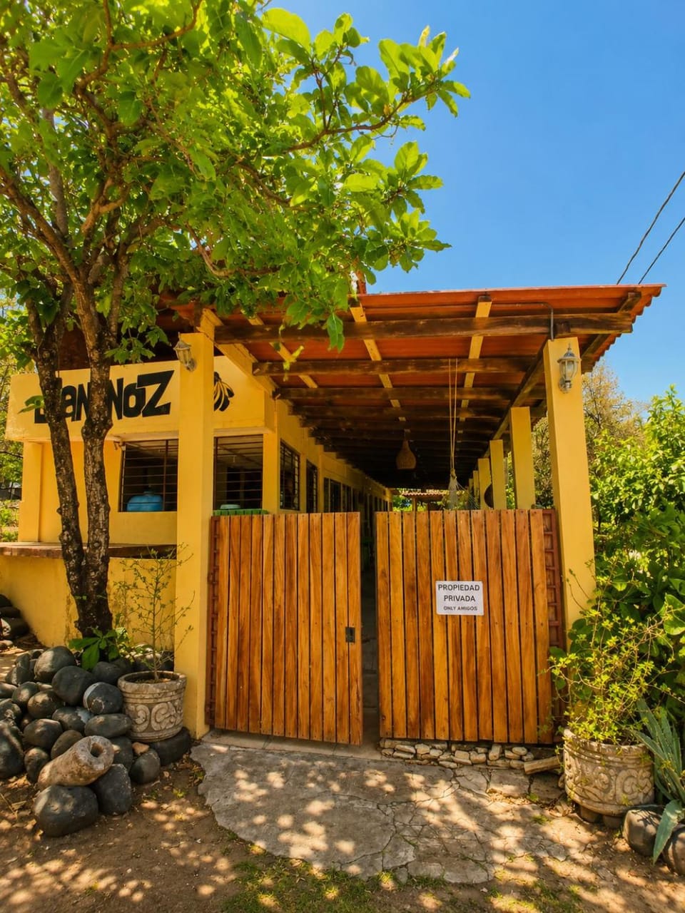 Bananoz Surfhouse Bed and Breakfast in Nicaragua