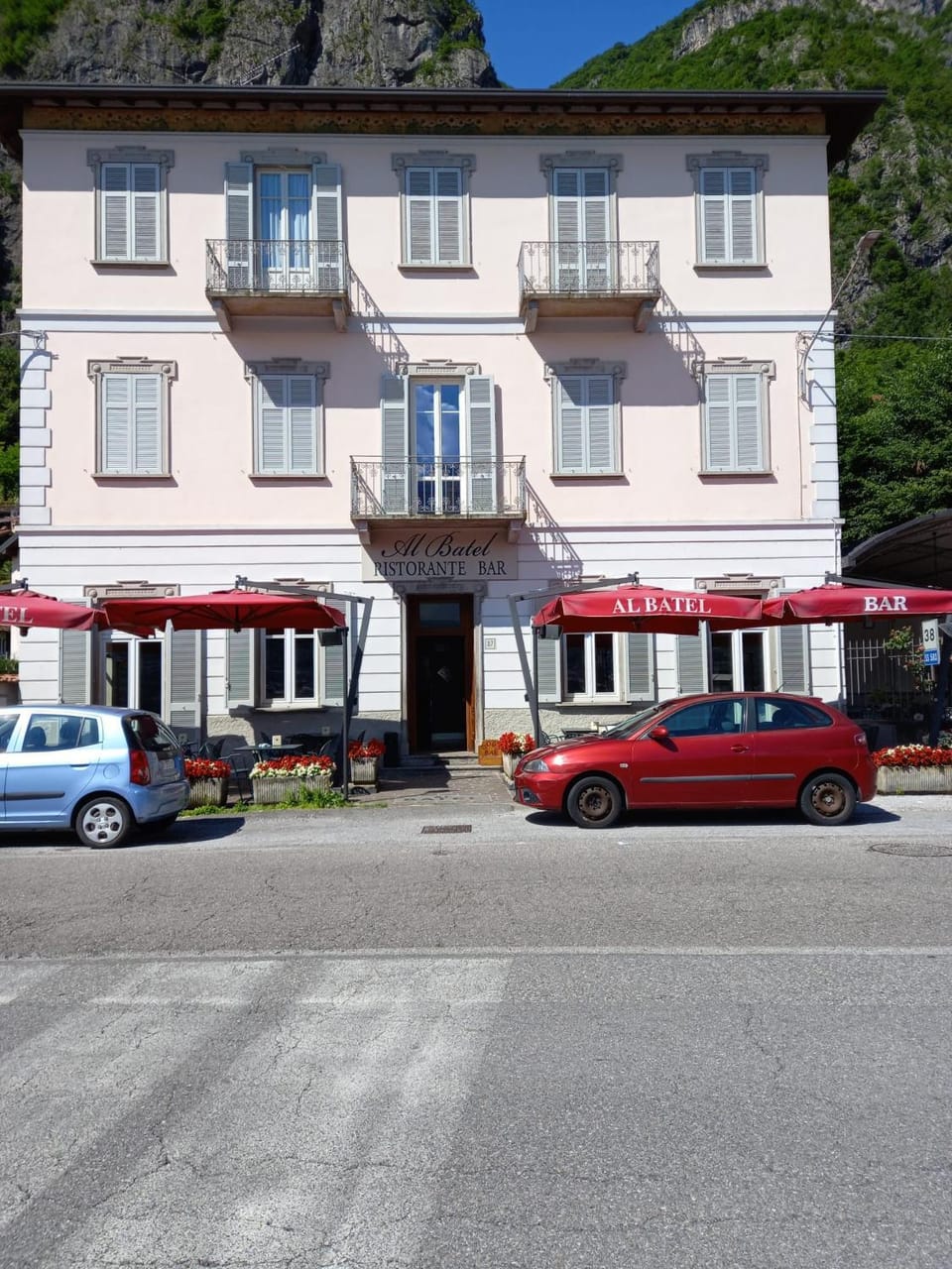 Restaurant/places to eat