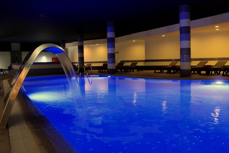 Winter, Swimming pool