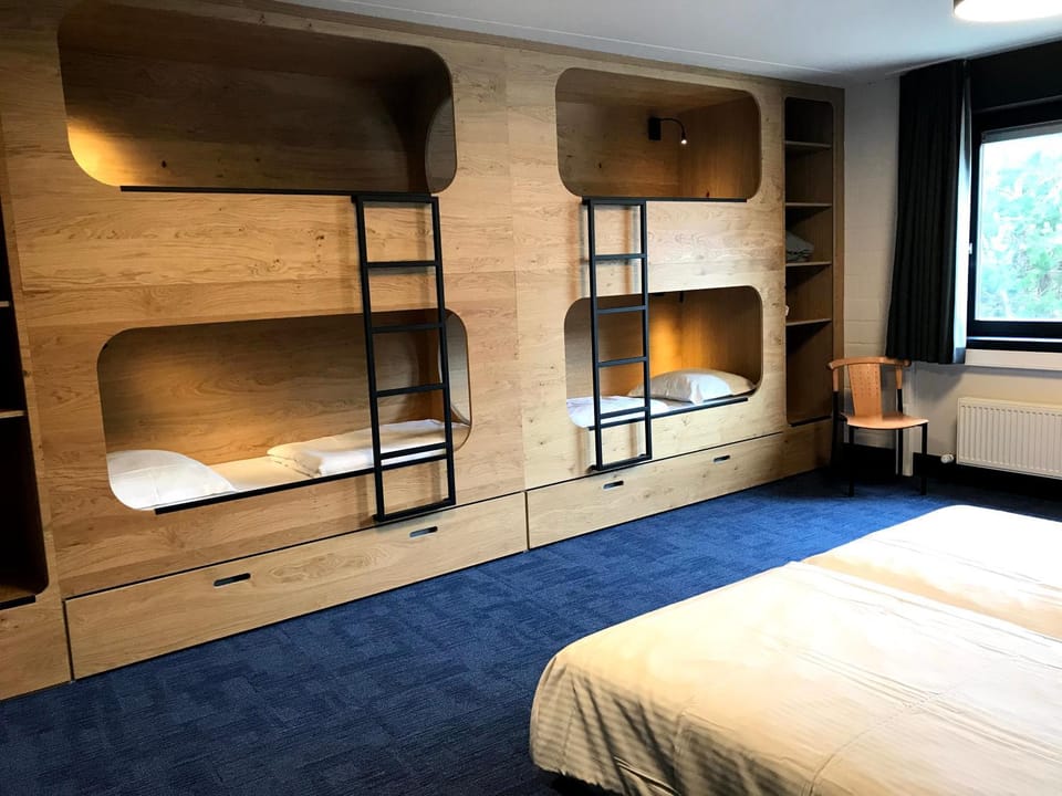 Bed, Bedroom, bunk bed