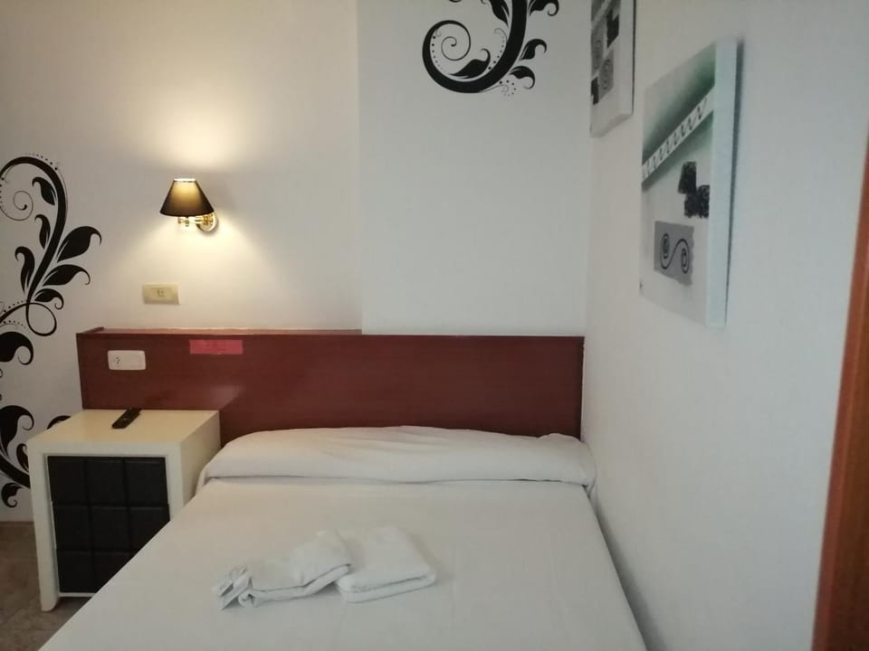 Hostal Jaime I Bed and Breakfast in Huesca