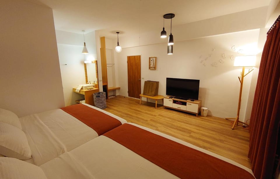 TV and multimedia, Photo of the whole room