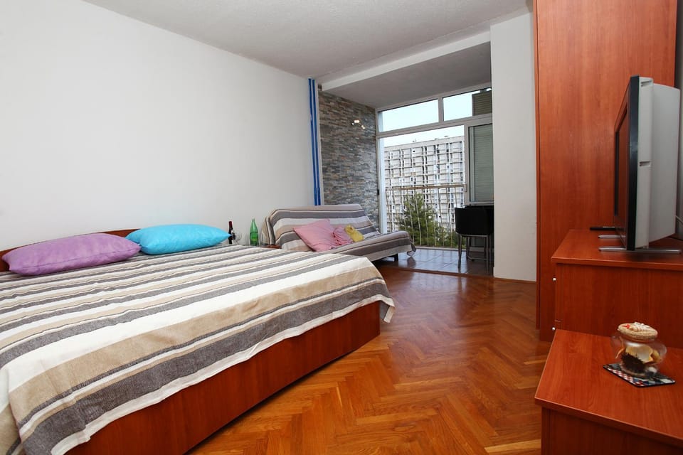 Balcony/Terrace, Living room, Bedroom