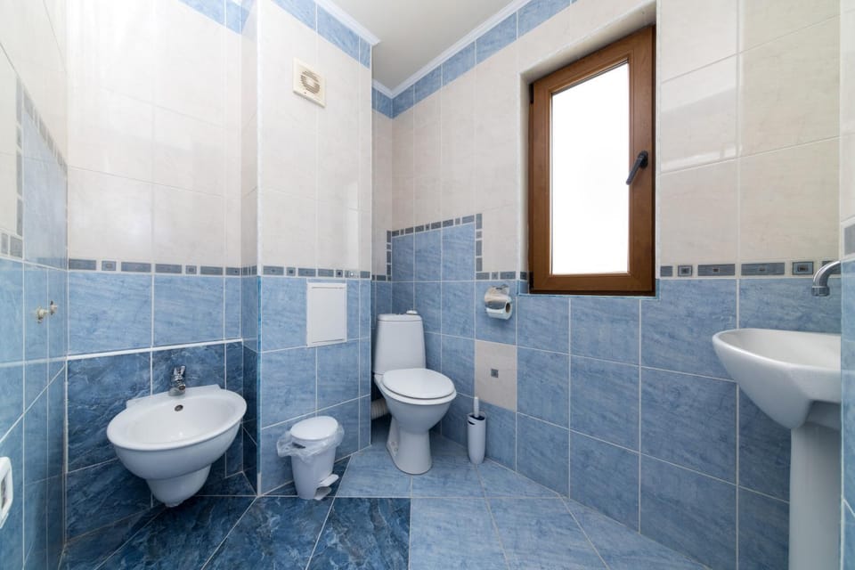 Toilet, Bathroom