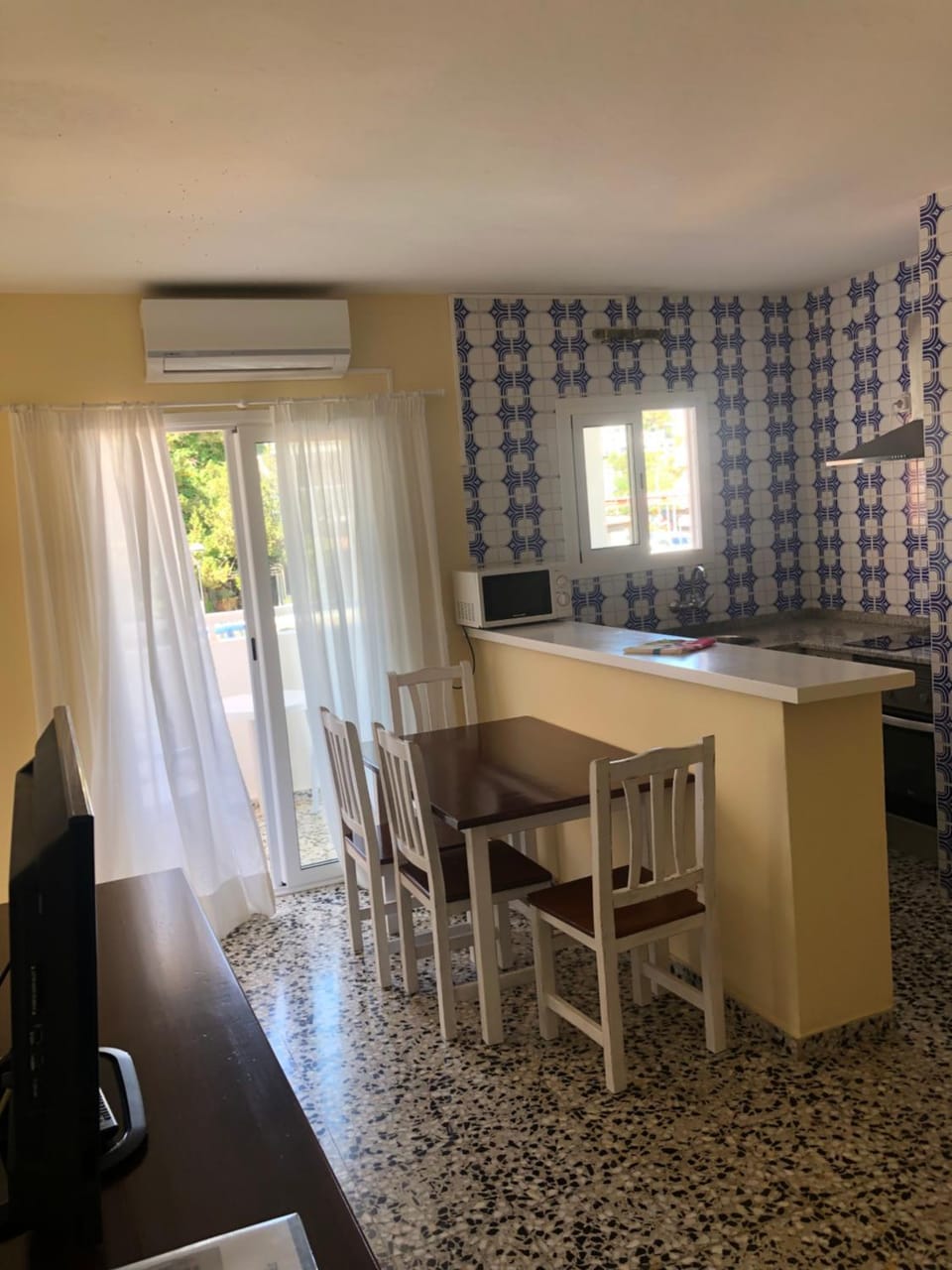 Apartamentos Cala Llonga Apartment in Cala Llonga