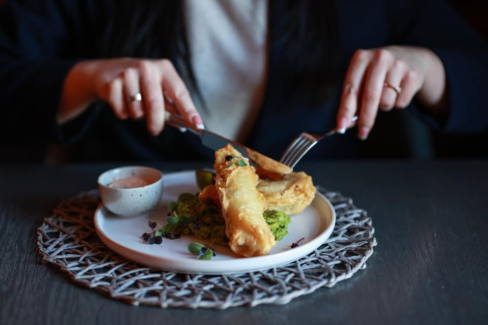 People, Food and drinks, Lunch, Dinner, Drinks, group of guests