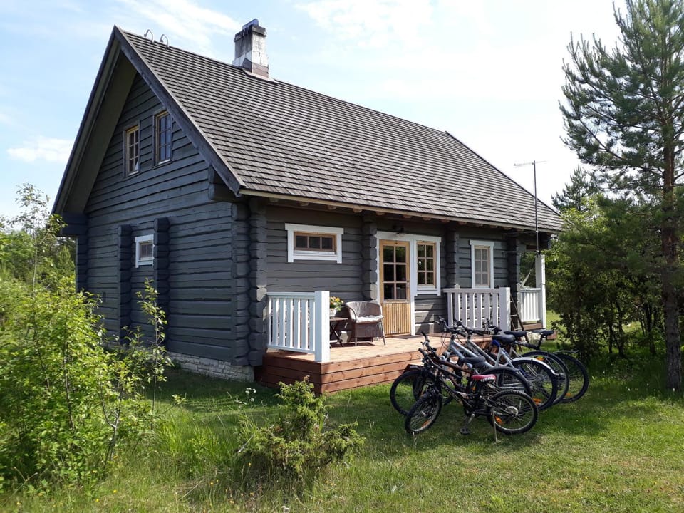 Toominga Seaside Cottage House in Estonia