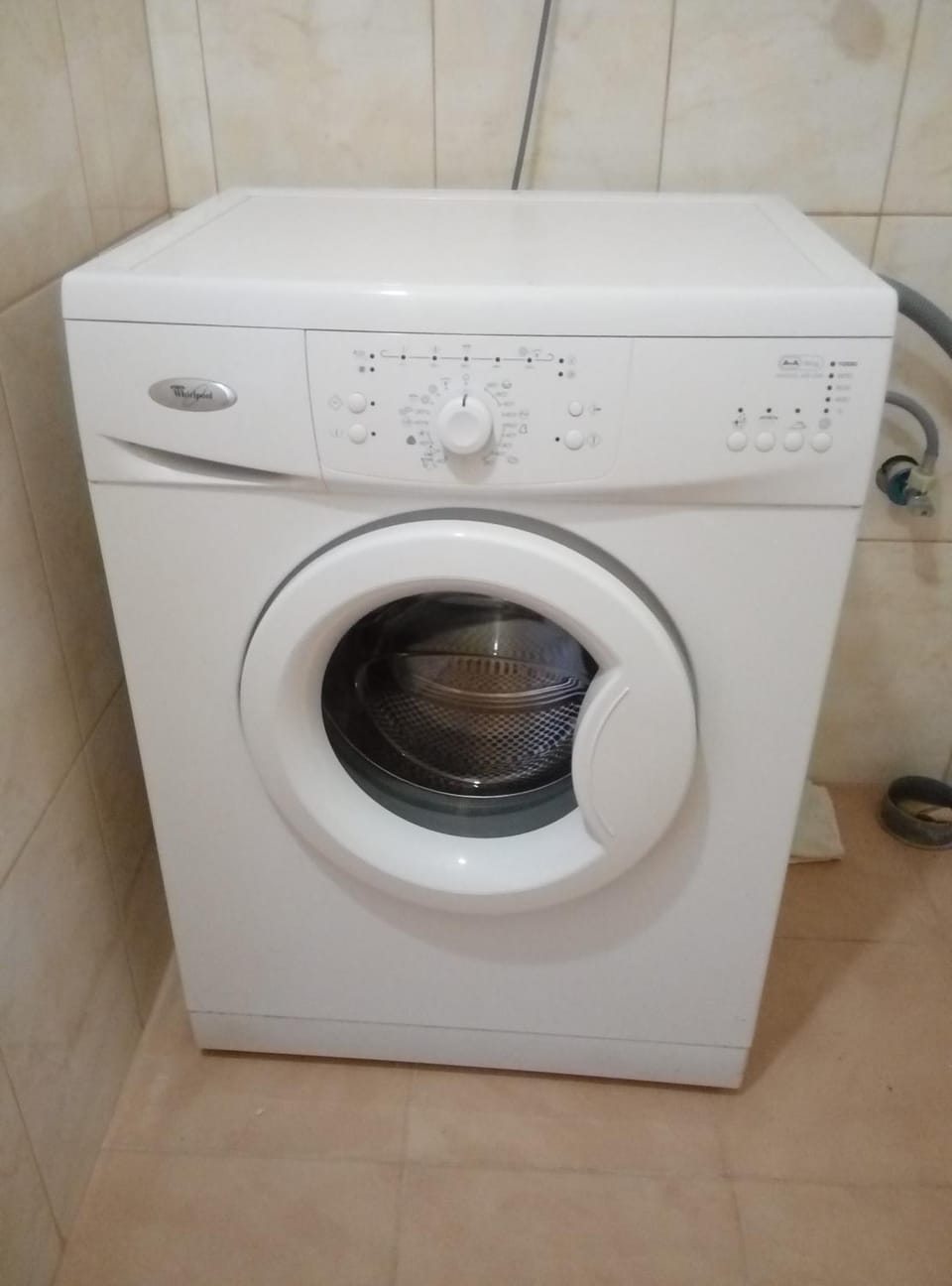 Bathroom, washing machine