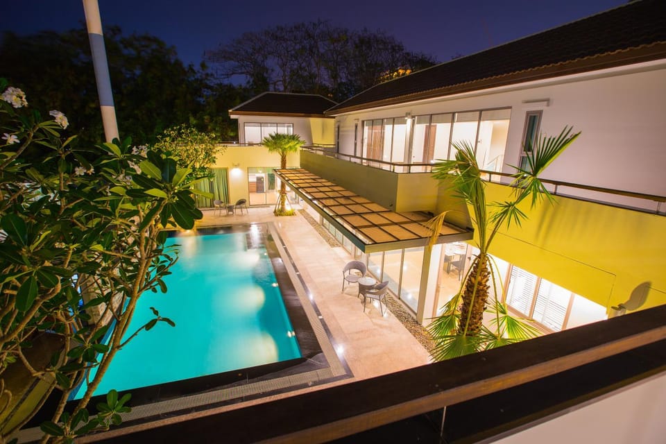 Swimming pool