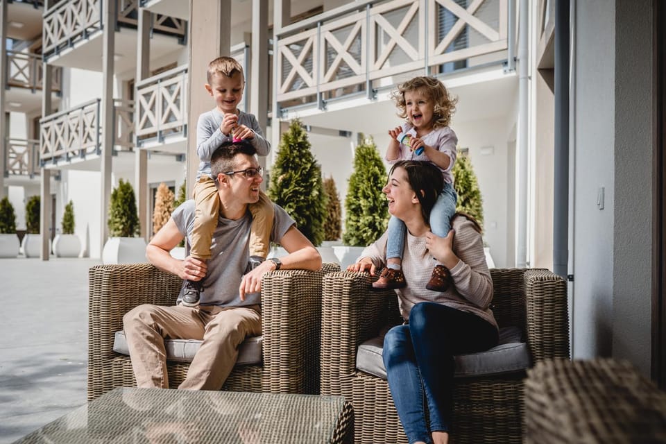 People, Balcony/Terrace, children, Family