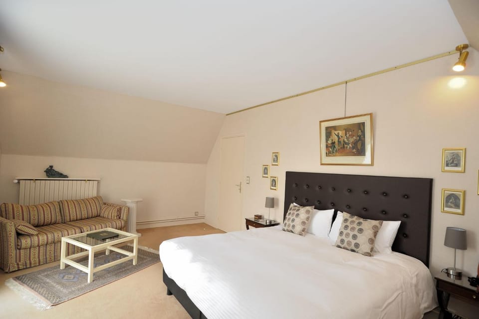 Hôtel Logis Le Relais De La Poste Hotel in Auvergne-Rhône-Alpes