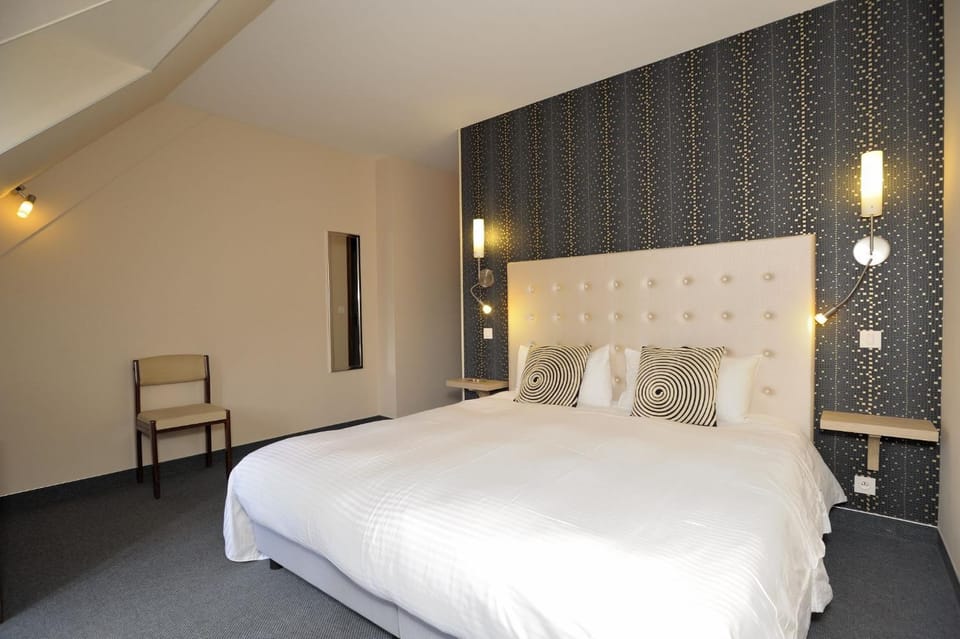 Hôtel Logis Le Relais De La Poste Hotel in Auvergne-Rhône-Alpes