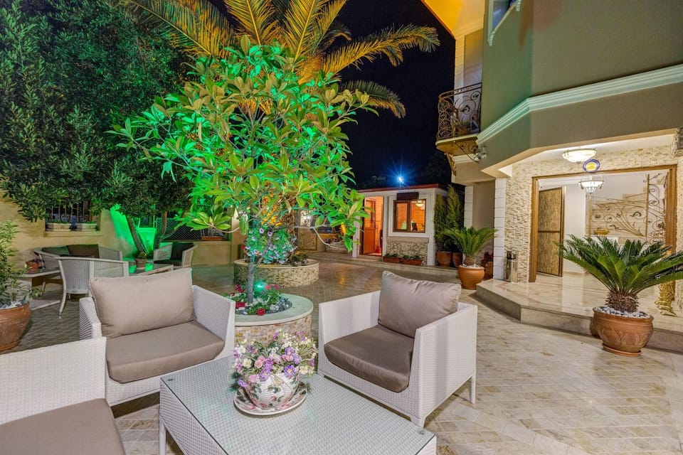 Facade/entrance, Lobby or reception