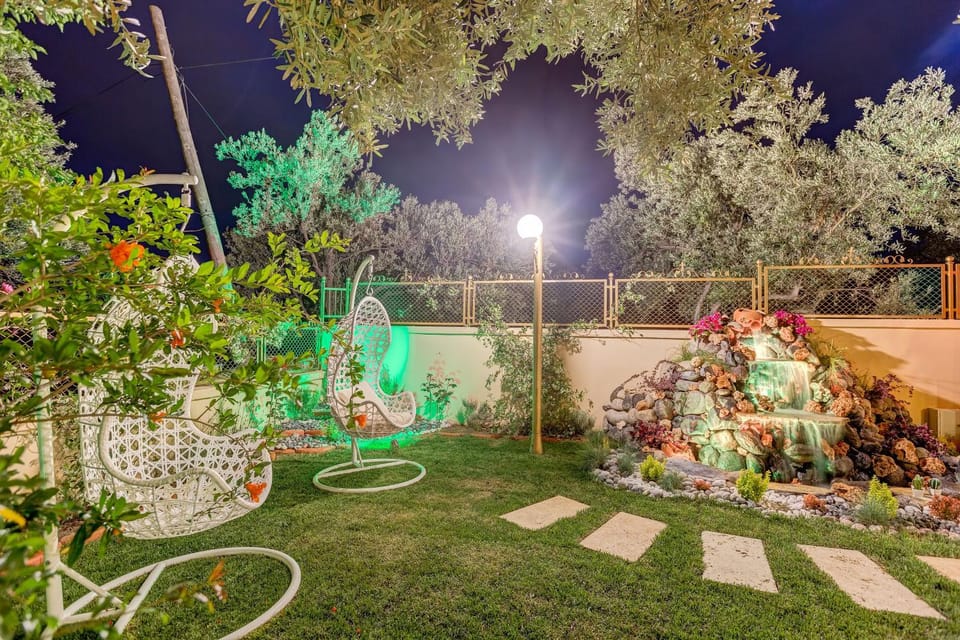 Night, Garden, On site, Garden view