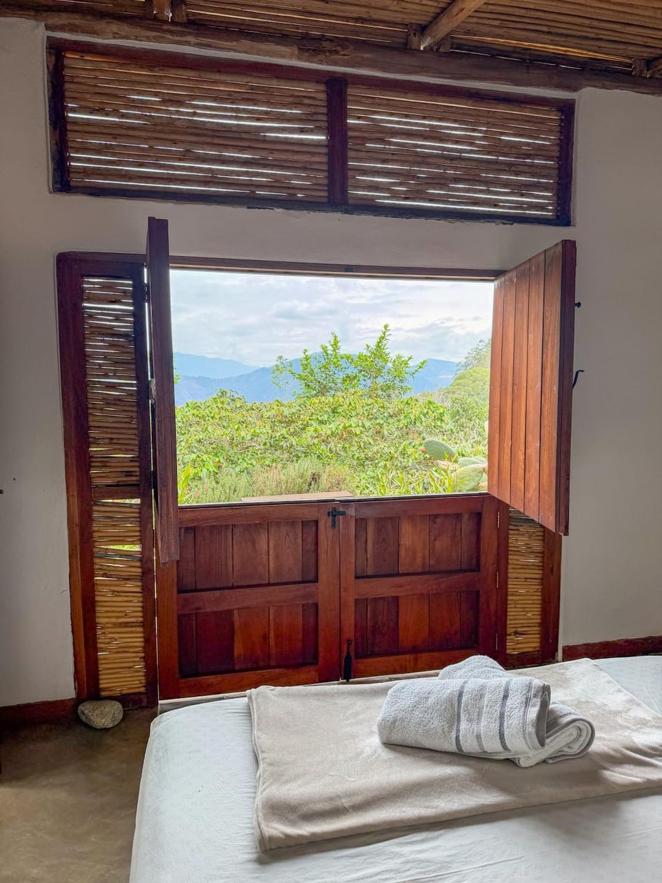 Natural landscape, Photo of the whole room, Mountain view