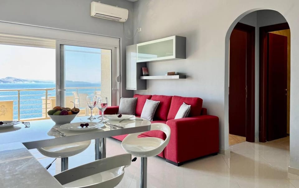 Natural landscape, Living room, Seating area, Dining area, Sea view, air conditioner
