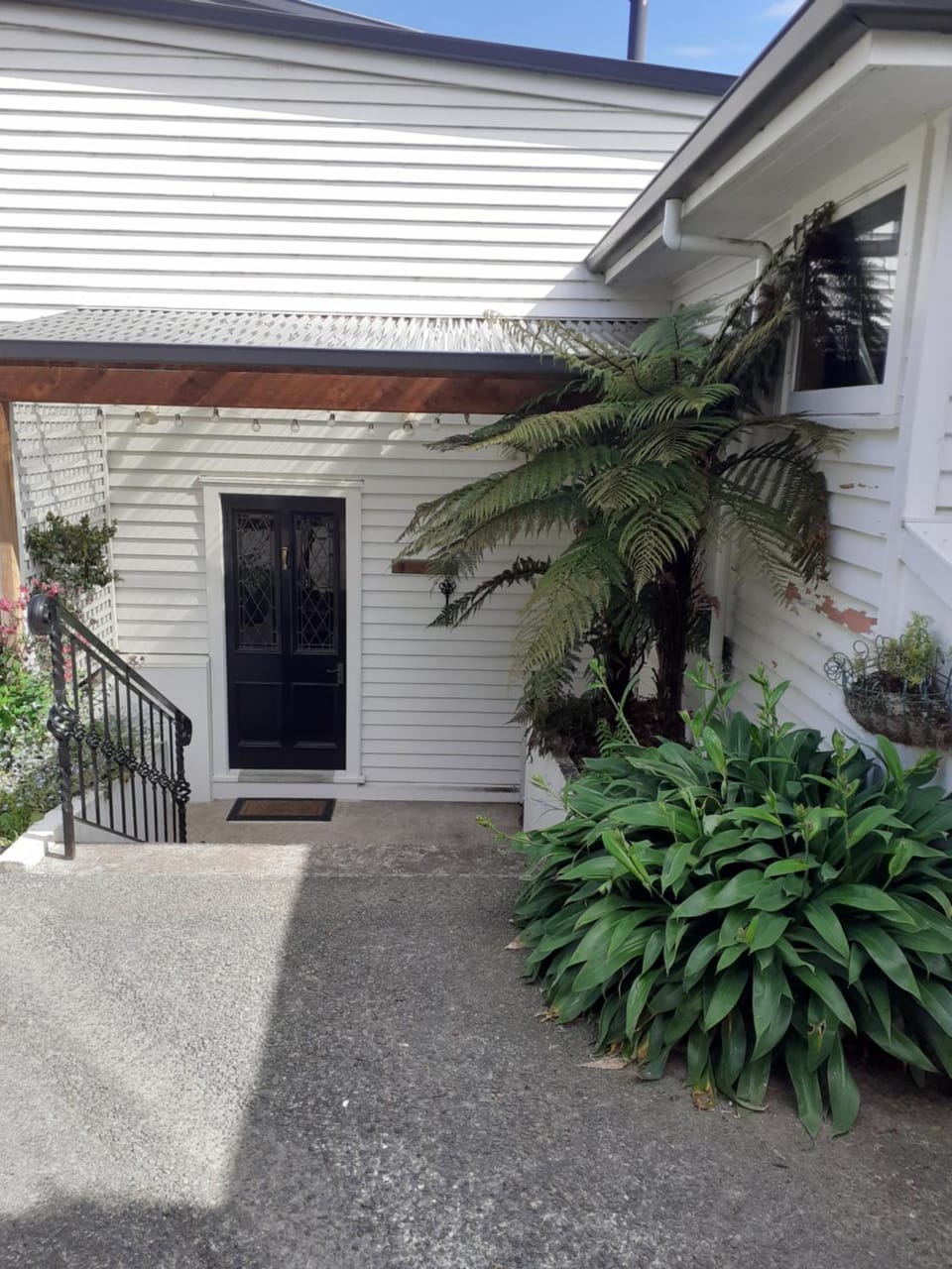 Property building, Facade/entrance