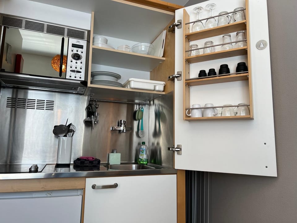 Kitchen or kitchenette