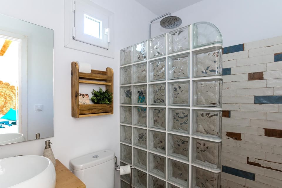 Shower, Bathroom, On site