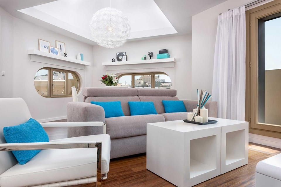 Communal lounge/ TV room, Living room