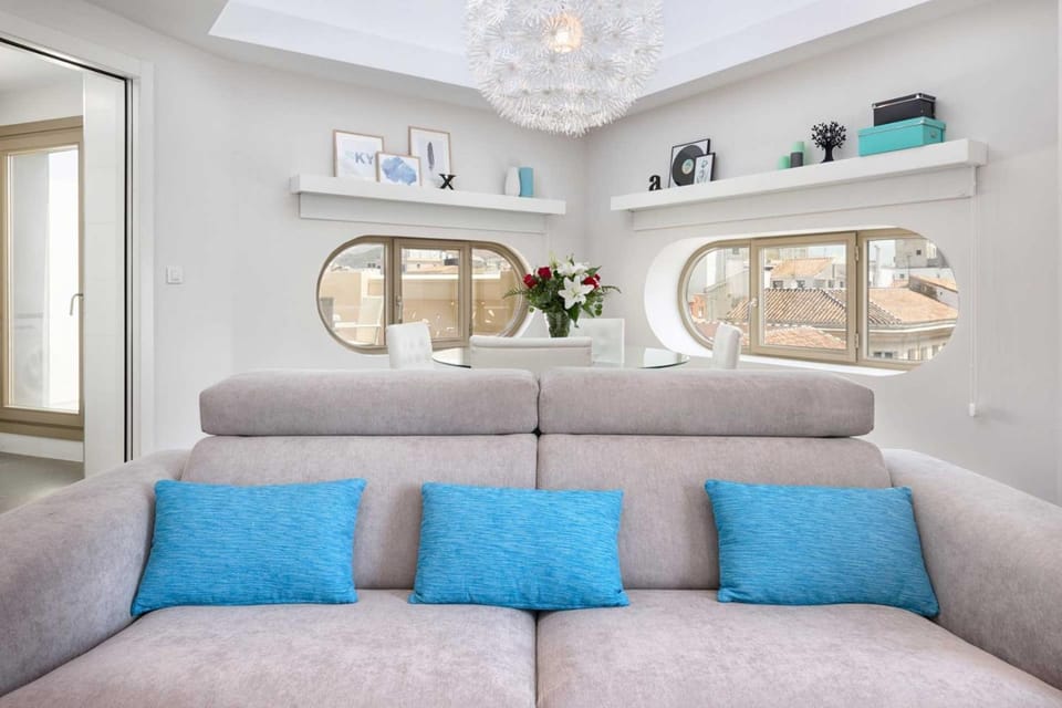 Communal lounge/ TV room, Living room