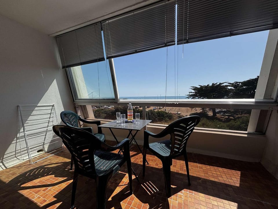 Studio 2-3 pers bord de mer avec parking privé - FR-1-224C-491 Apartment in Saint-Jean-de-Monts