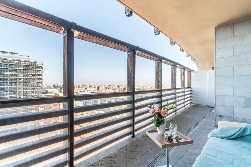 Balcony/Terrace, City view