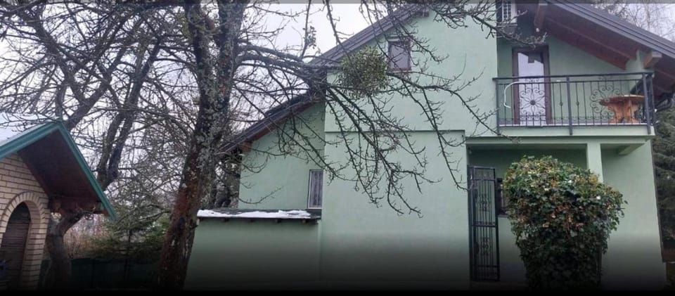 Vikendica Ahatovići House in Sarajevo