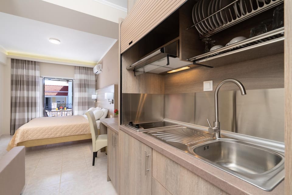 Diamanto Complex Apartment hotel in Karavomylos
