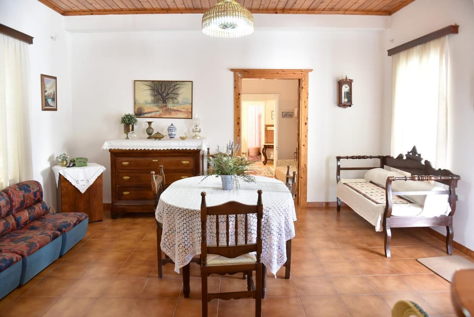 Amaryllis Guest House House in Islands