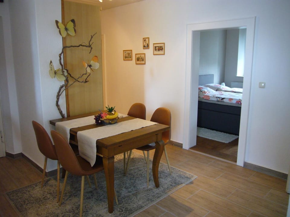 Photo of the whole room, Dining area