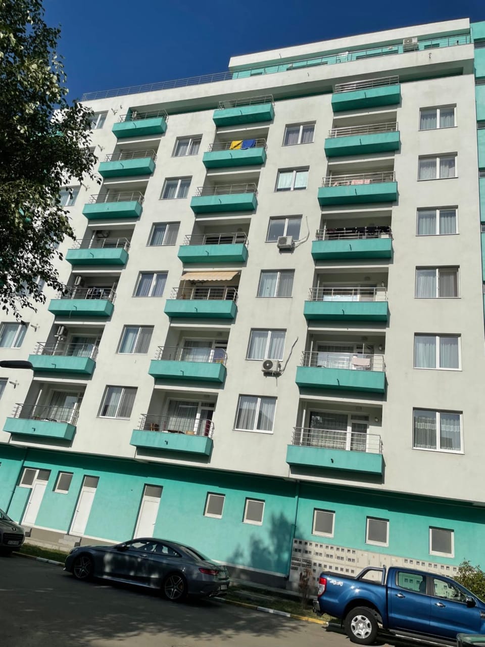 Property building, Off site, Location