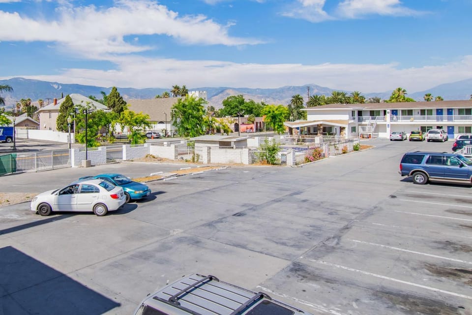 Property building, Day, Bird's eye view, On site, Time of day