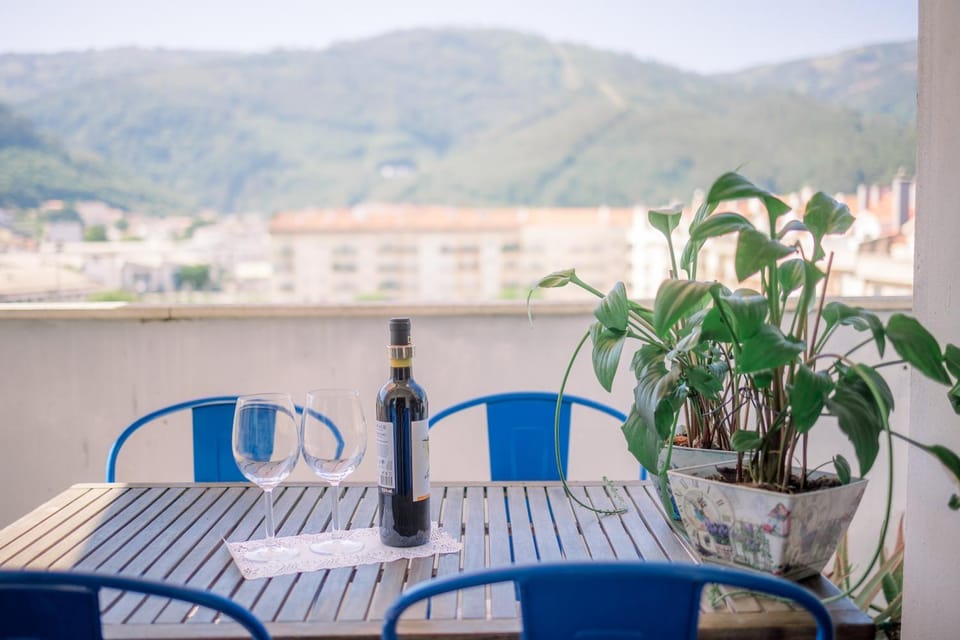 Day, Natural landscape, View (from property/room), Balcony/Terrace, Dining area, Mountain view