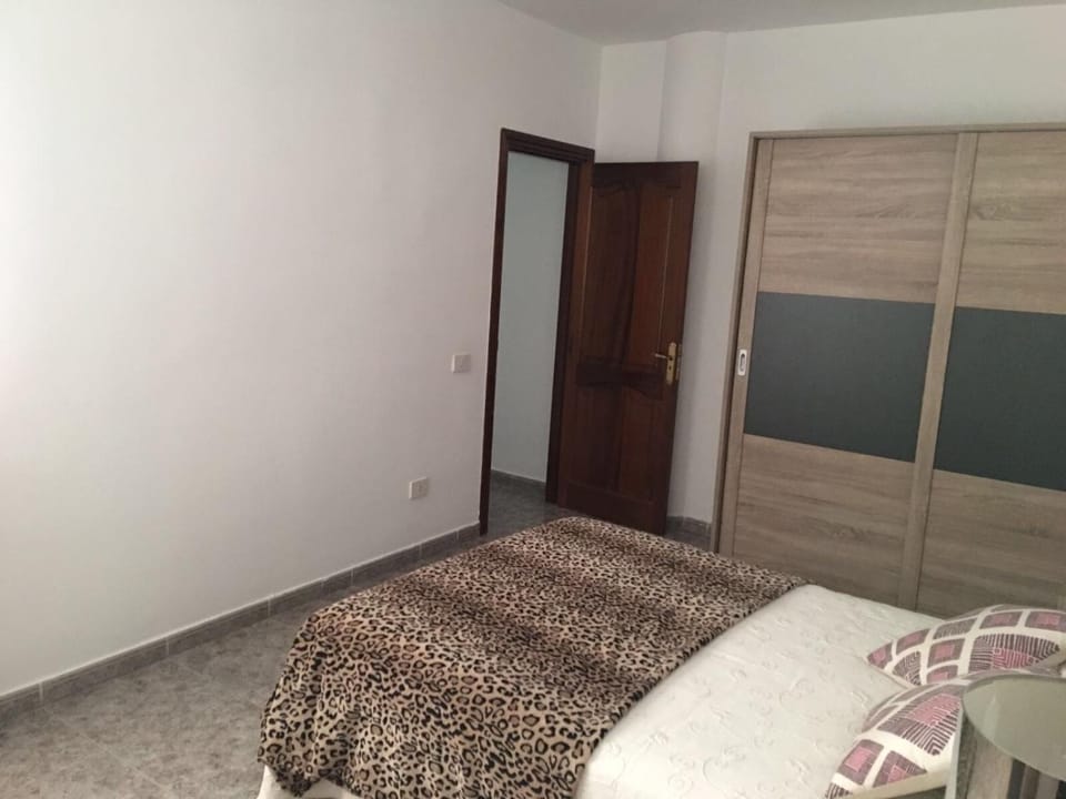 Photo of the whole room, Decorative detail, Bedroom