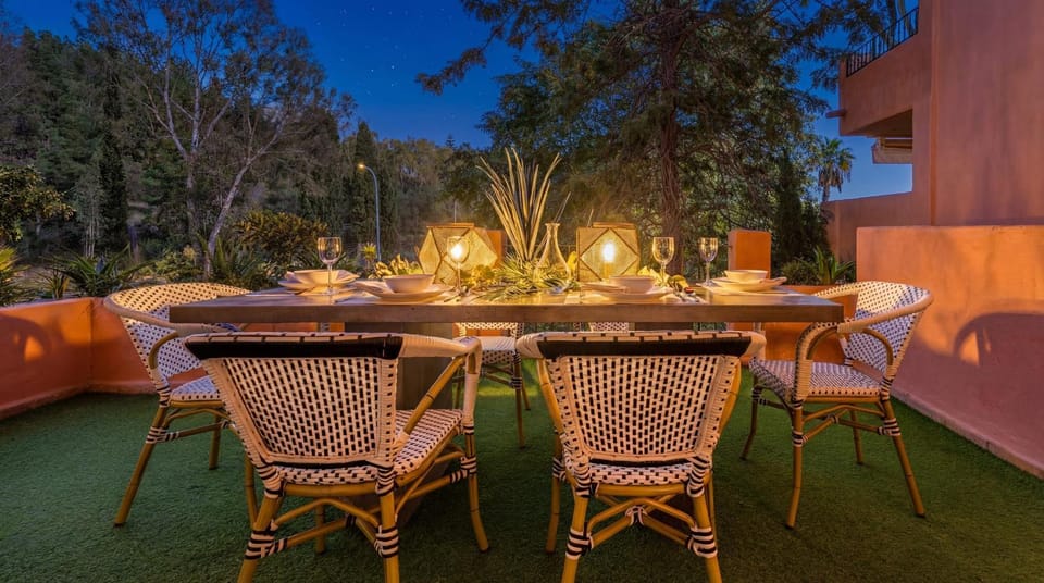 Garden, Dining area