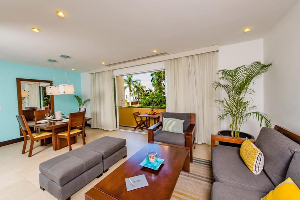 Balcony/Terrace, Living room, Dining area