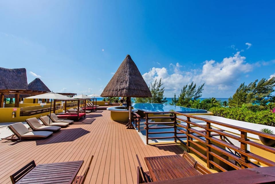 Sea view, Swimming pool