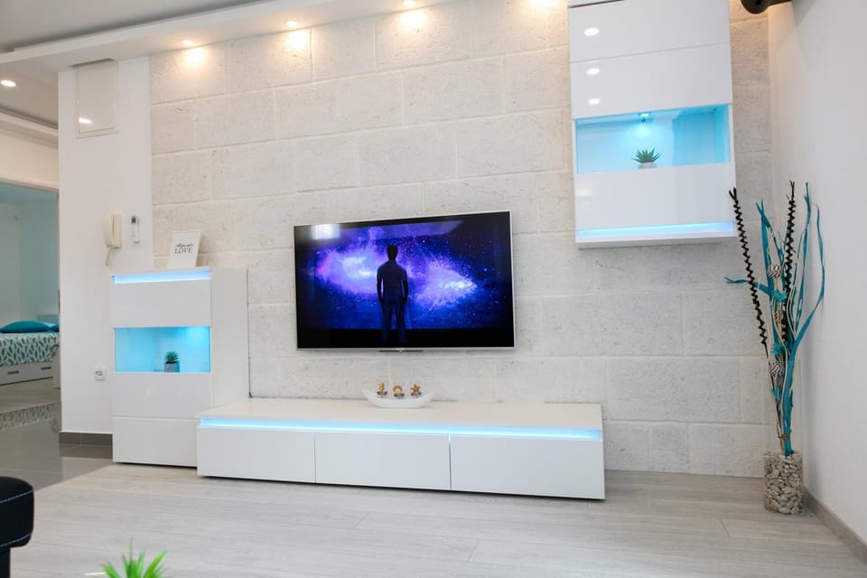 TV and multimedia, Living room