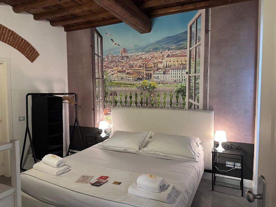 Bed, TV and multimedia, Bedroom, hair dryier, safe, towels, elevator