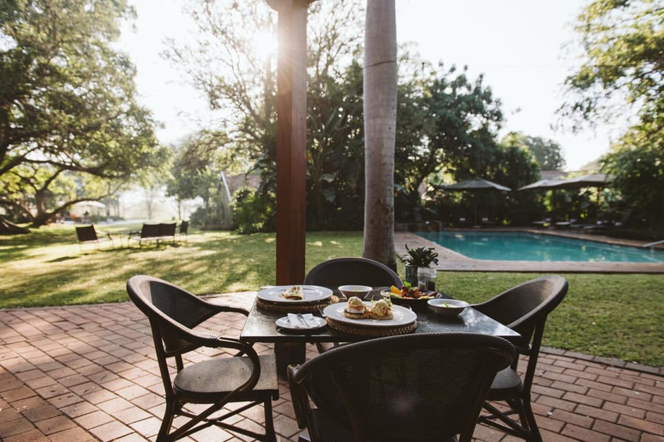 Garden, Food and drinks, Garden view, Pool view, Breakfast