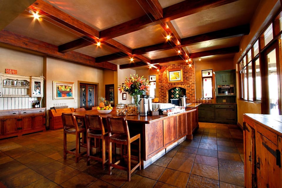 Restaurant/places to eat, Food