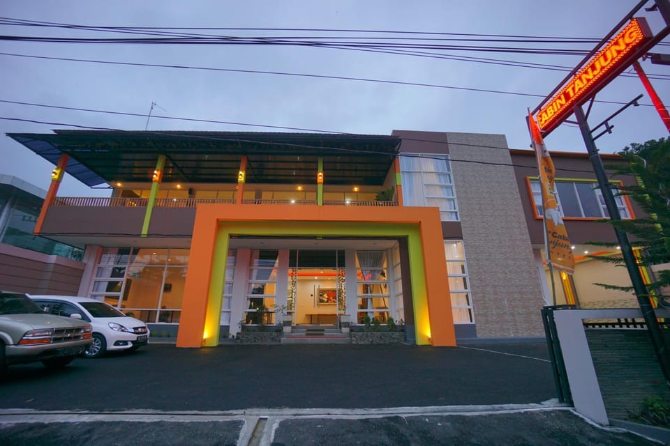 Property building, Day, Parking