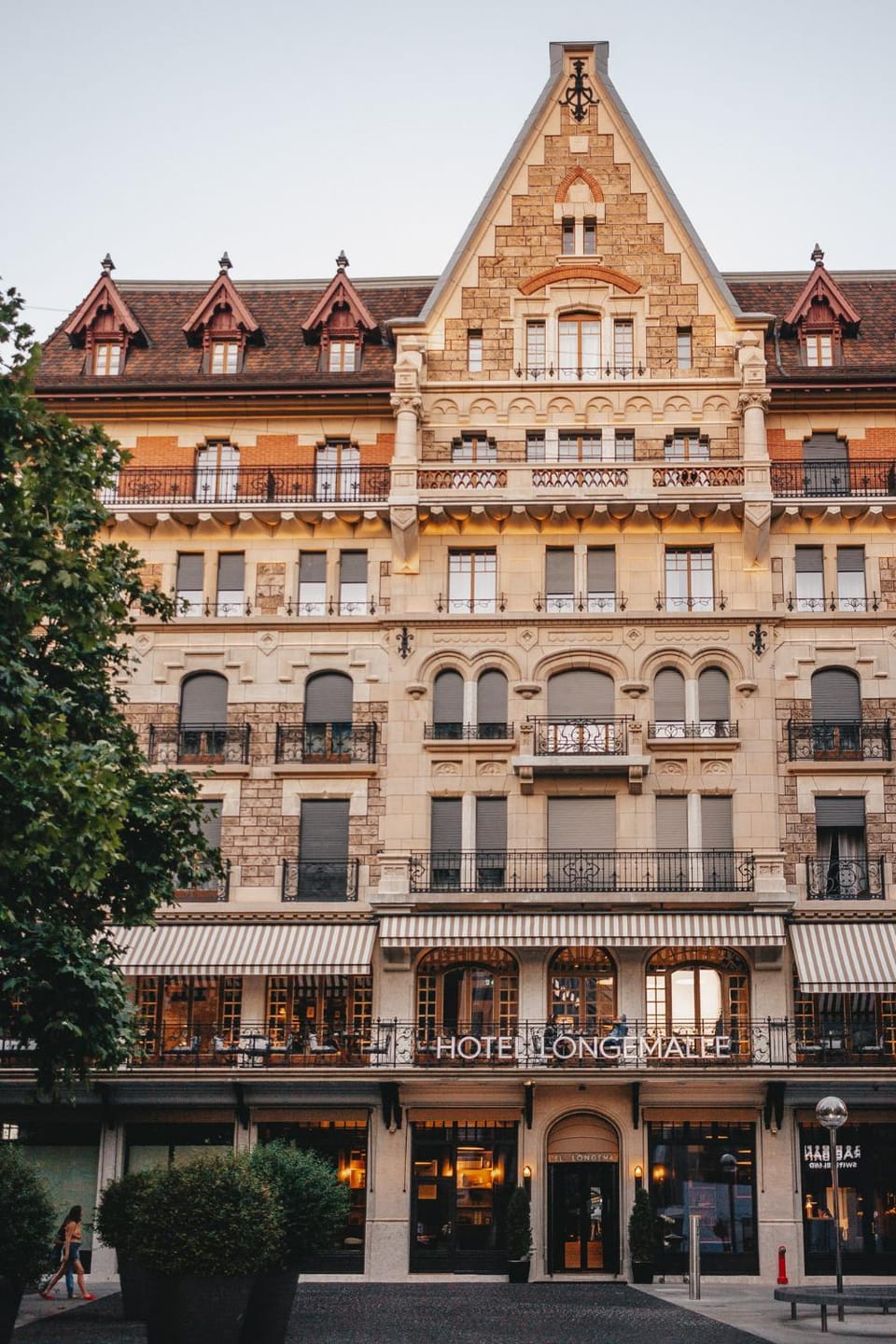 Property building, Facade/entrance