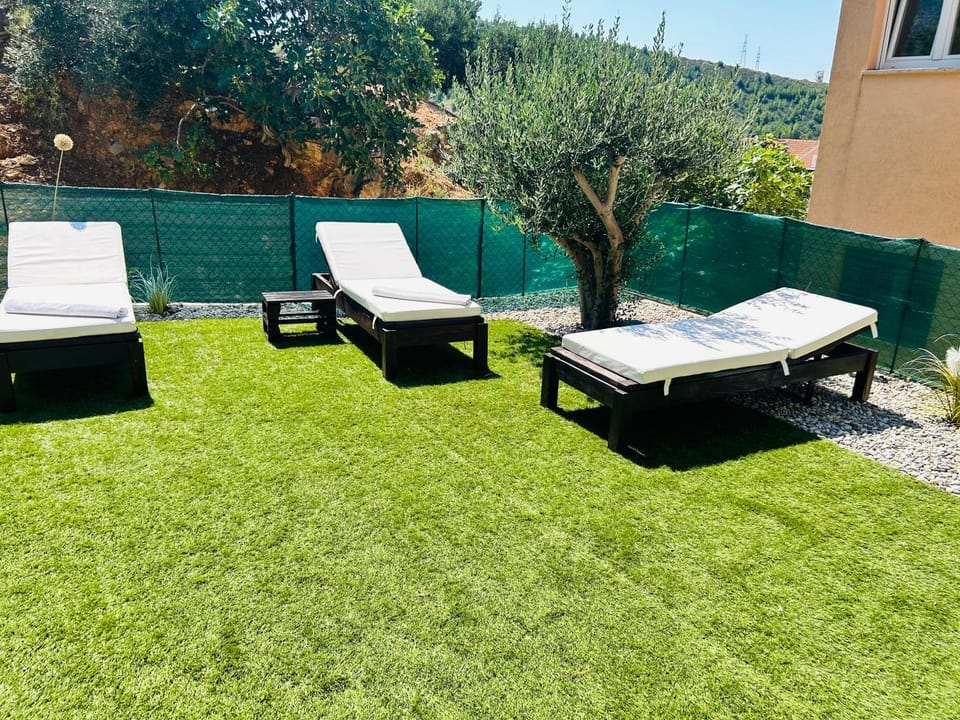 Natural landscape, Garden, Garden view, sunbed