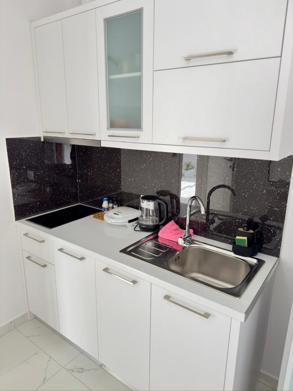 Coffee/tea facilities, Kitchen or kitchenette, toaster