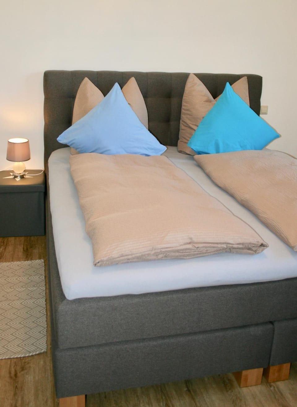 Bed, Photo of the whole room, Bedroom, On site