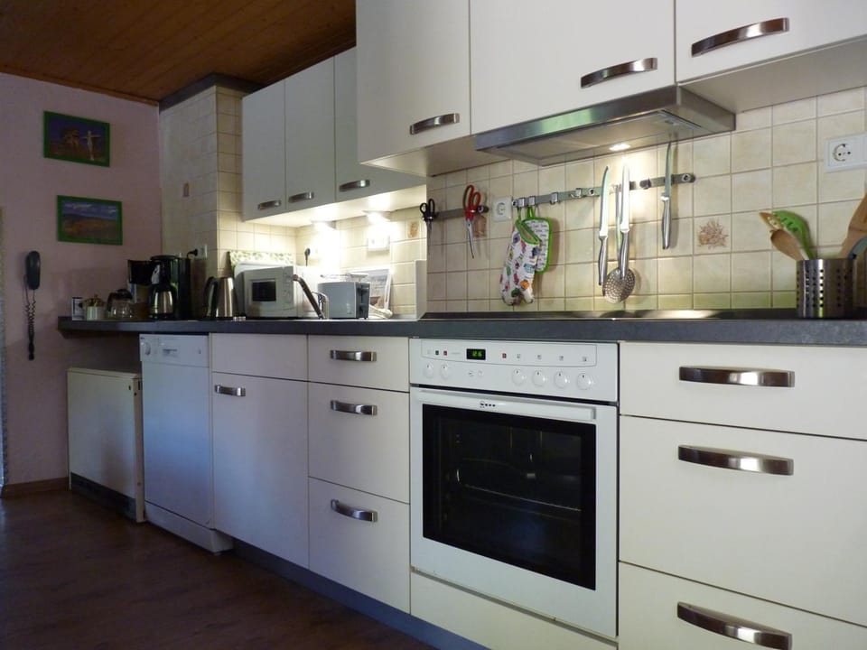 Coffee/tea facilities, Kitchen or kitchenette