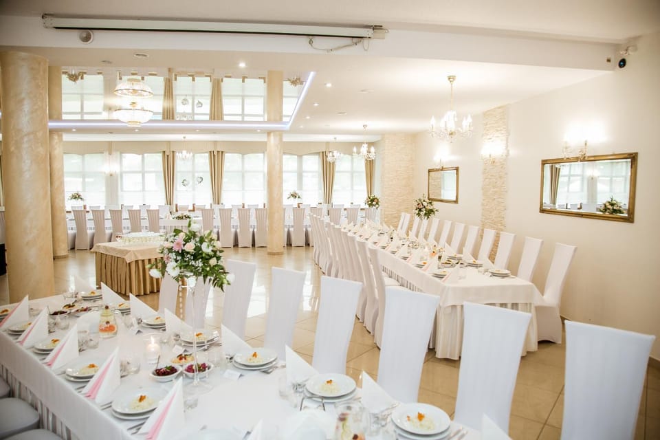 Banquet/Function facilities, Meeting/conference room